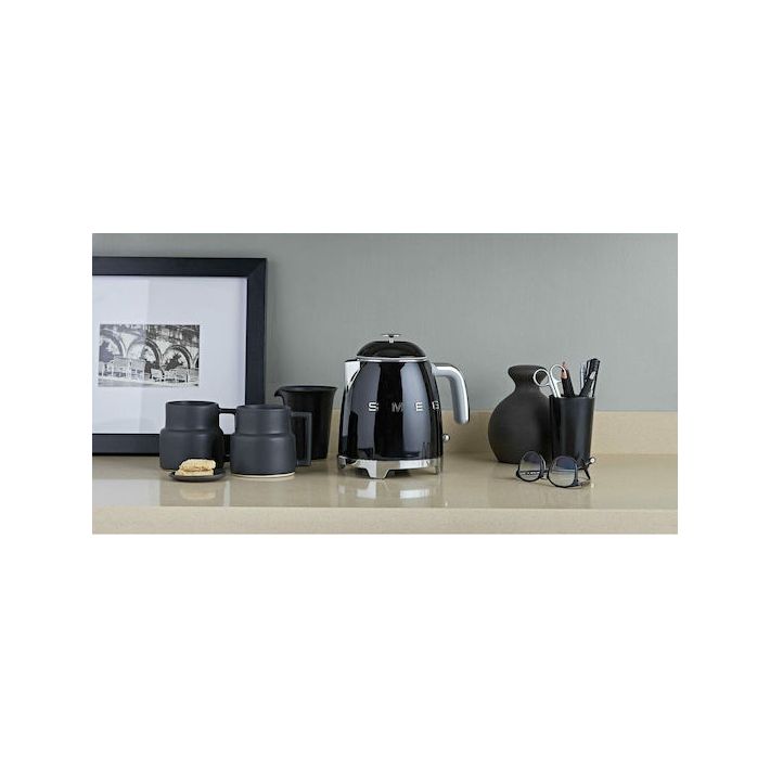 Smeg Βραστήρας 800ml 1400W Μαύρος